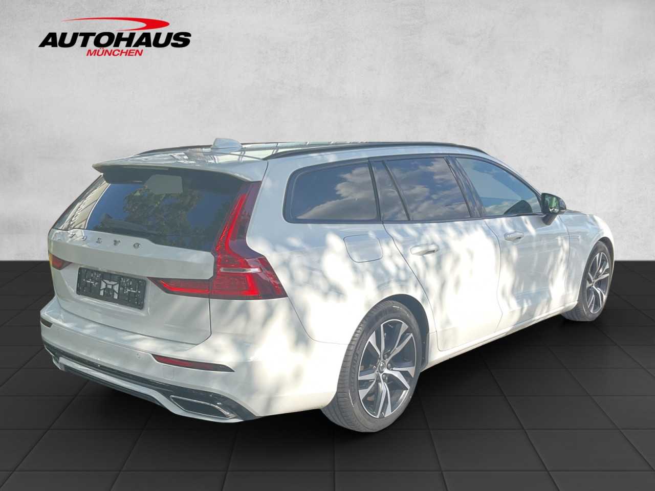 Volvo  V60 R Design