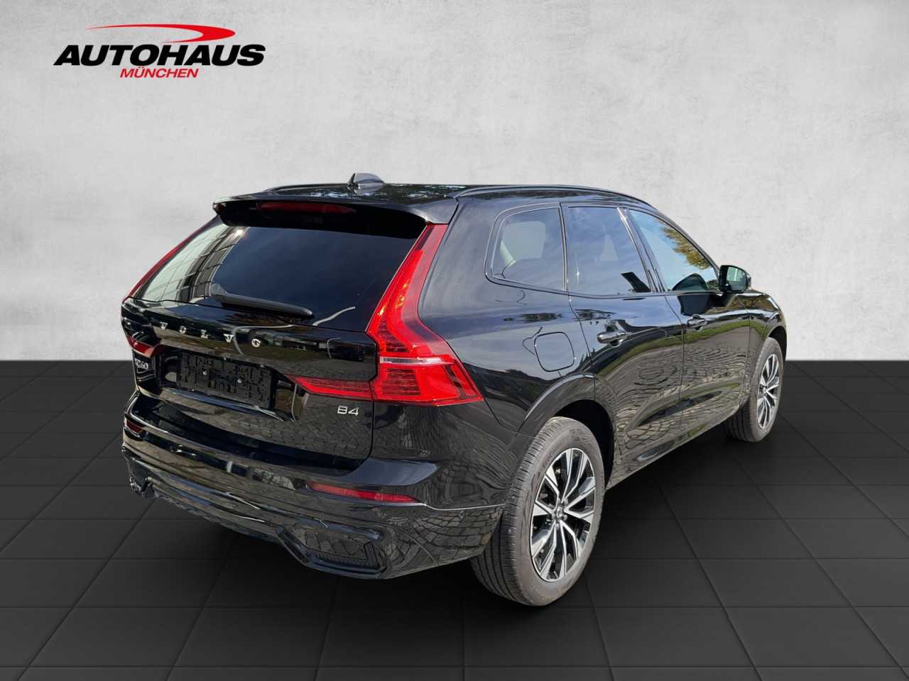 Volvo  XC 60 Plus Dark 2WD