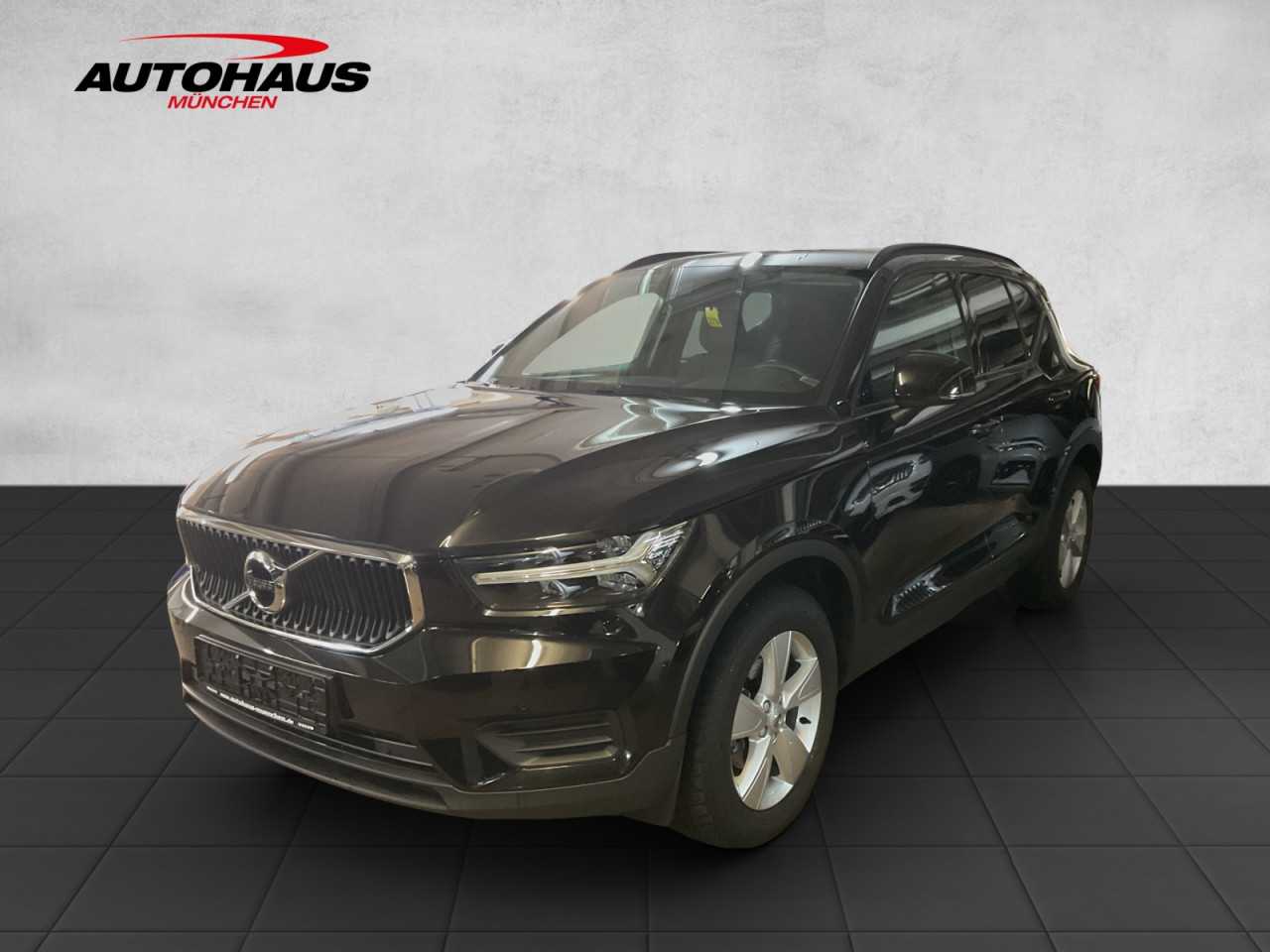 Volvo  XC 40 Momentum Core 2WD