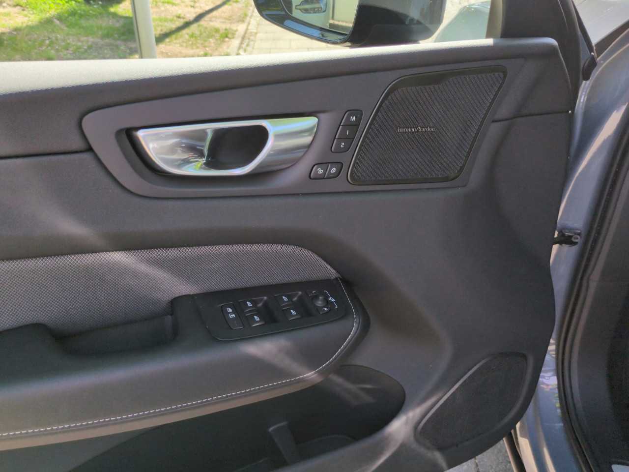 Volvo  XC60
