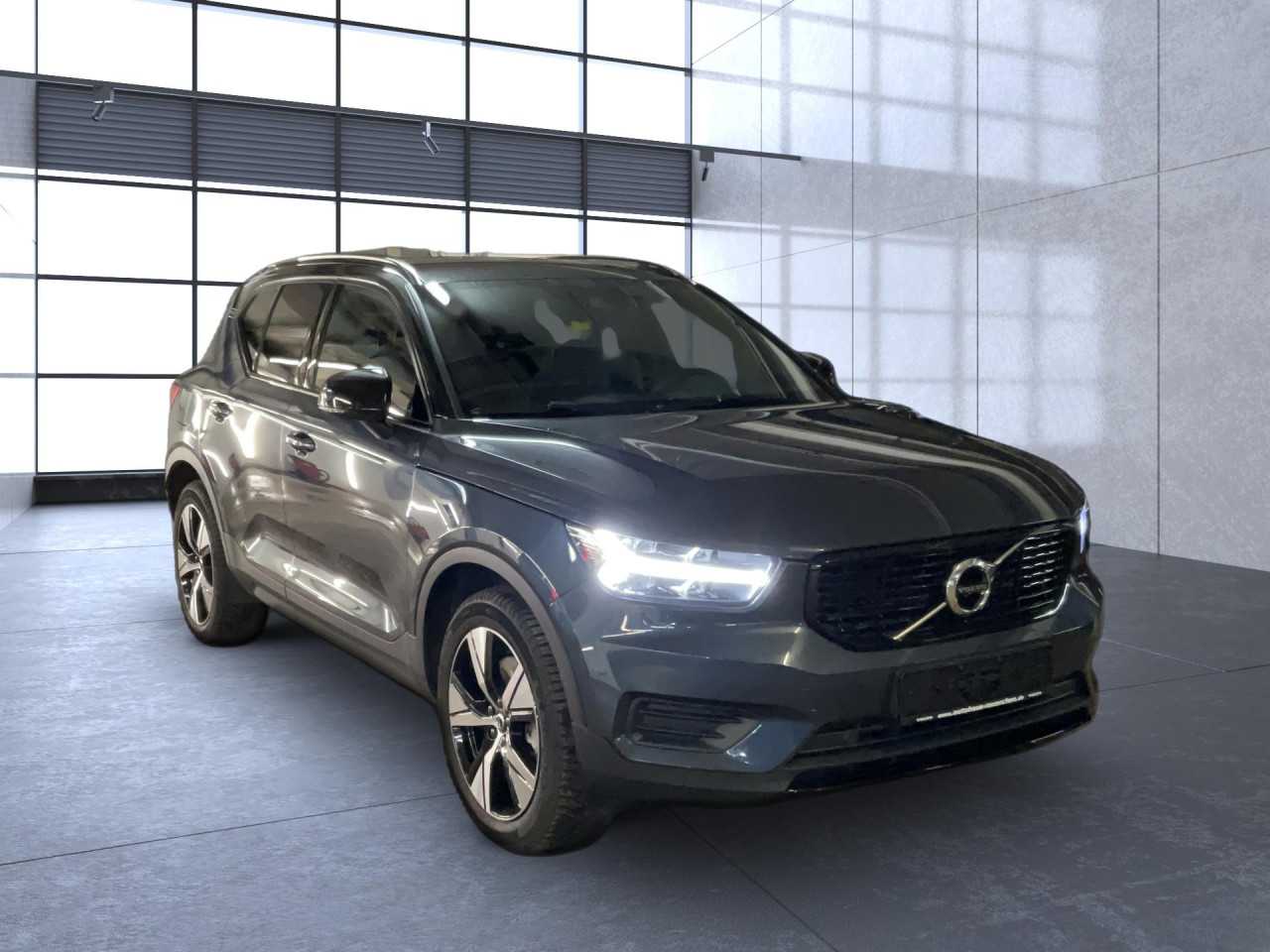 Volvo  XC 40 R Design Recharge Plug-In Hybrid 2WD