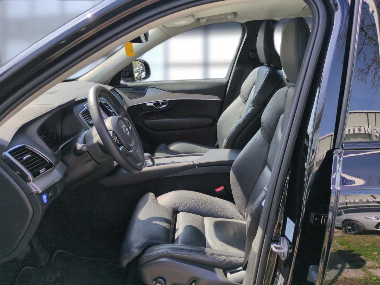 Volvo  XC90