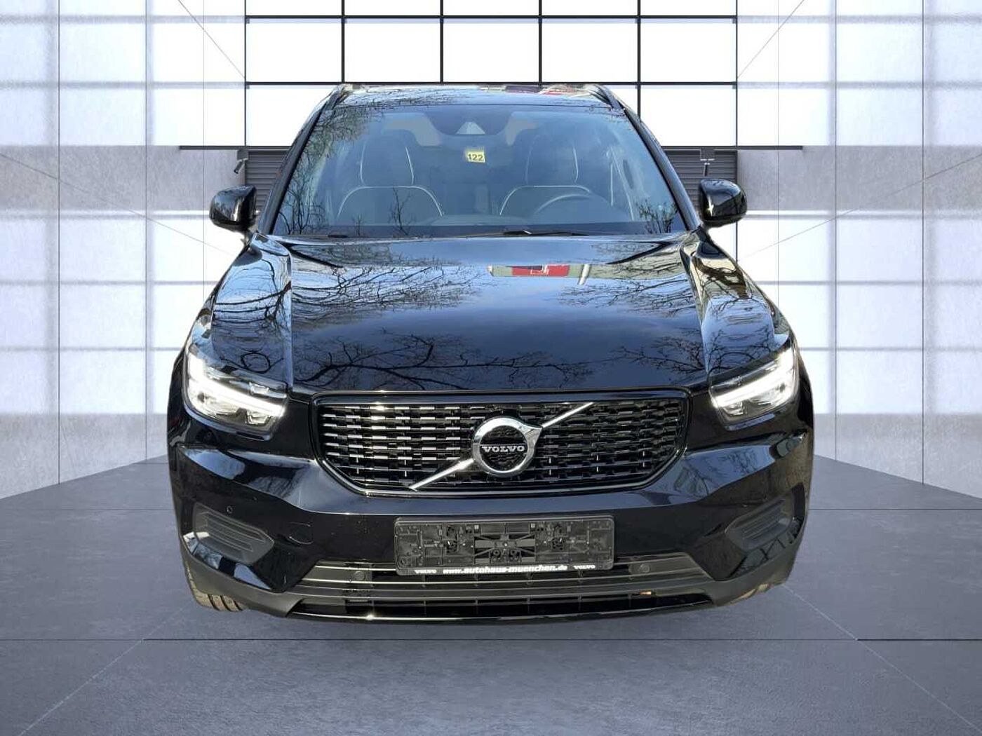 Volvo  XC40