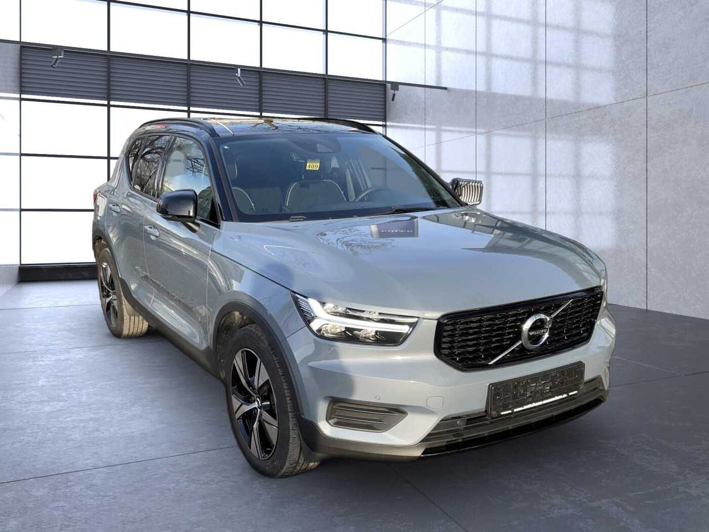 Volvo  XC40