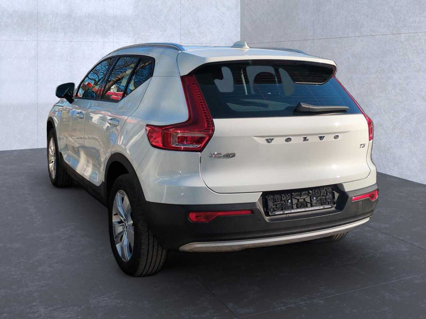 Volvo  XC40