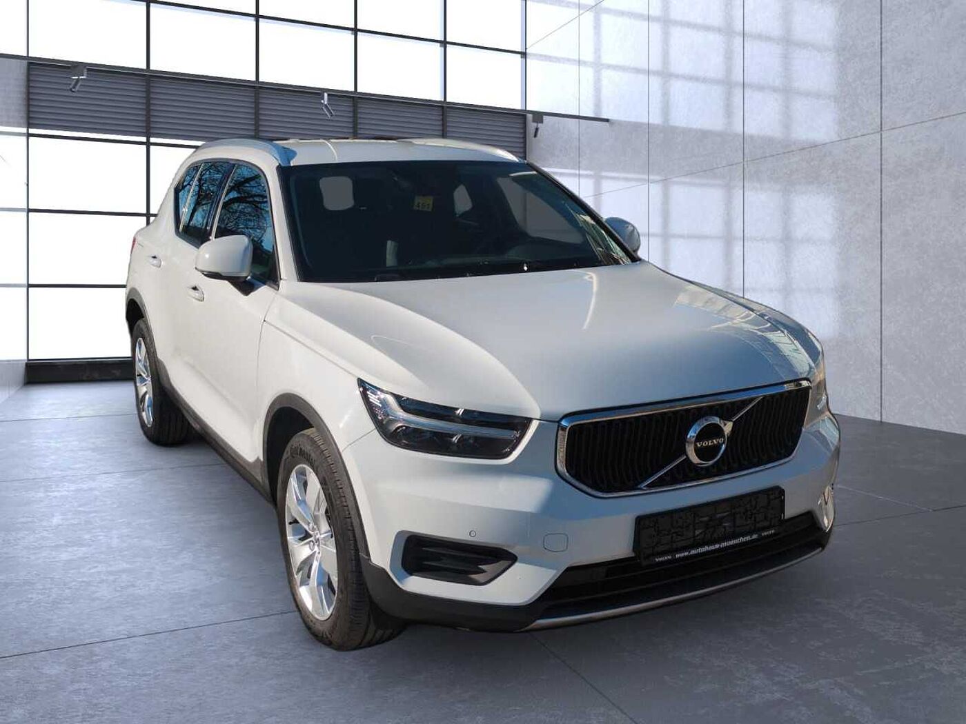 Volvo  XC40