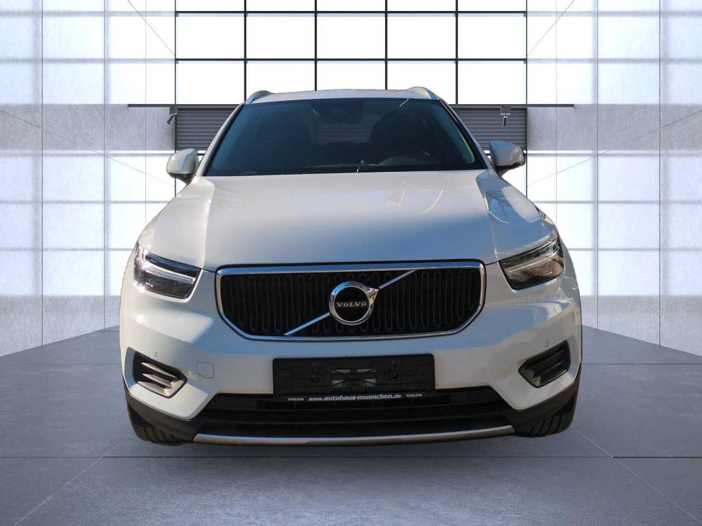 Volvo  XC40