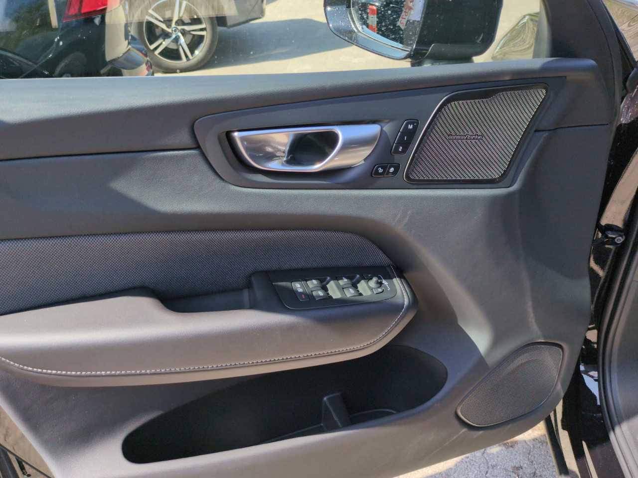 Volvo  XC60