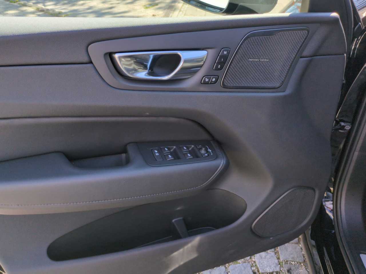 Volvo  XC60