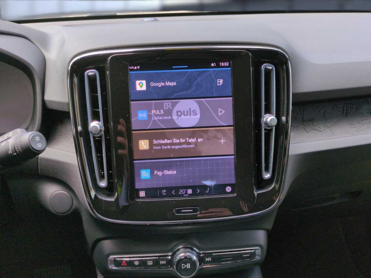 Volvo  XC40