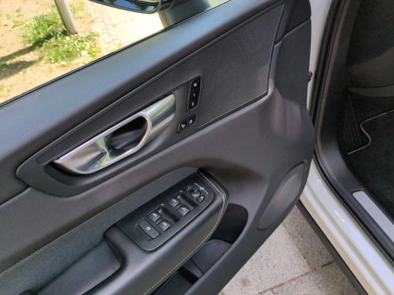 Volvo  XC60