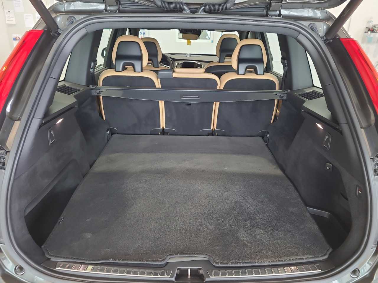 Volvo  XC90