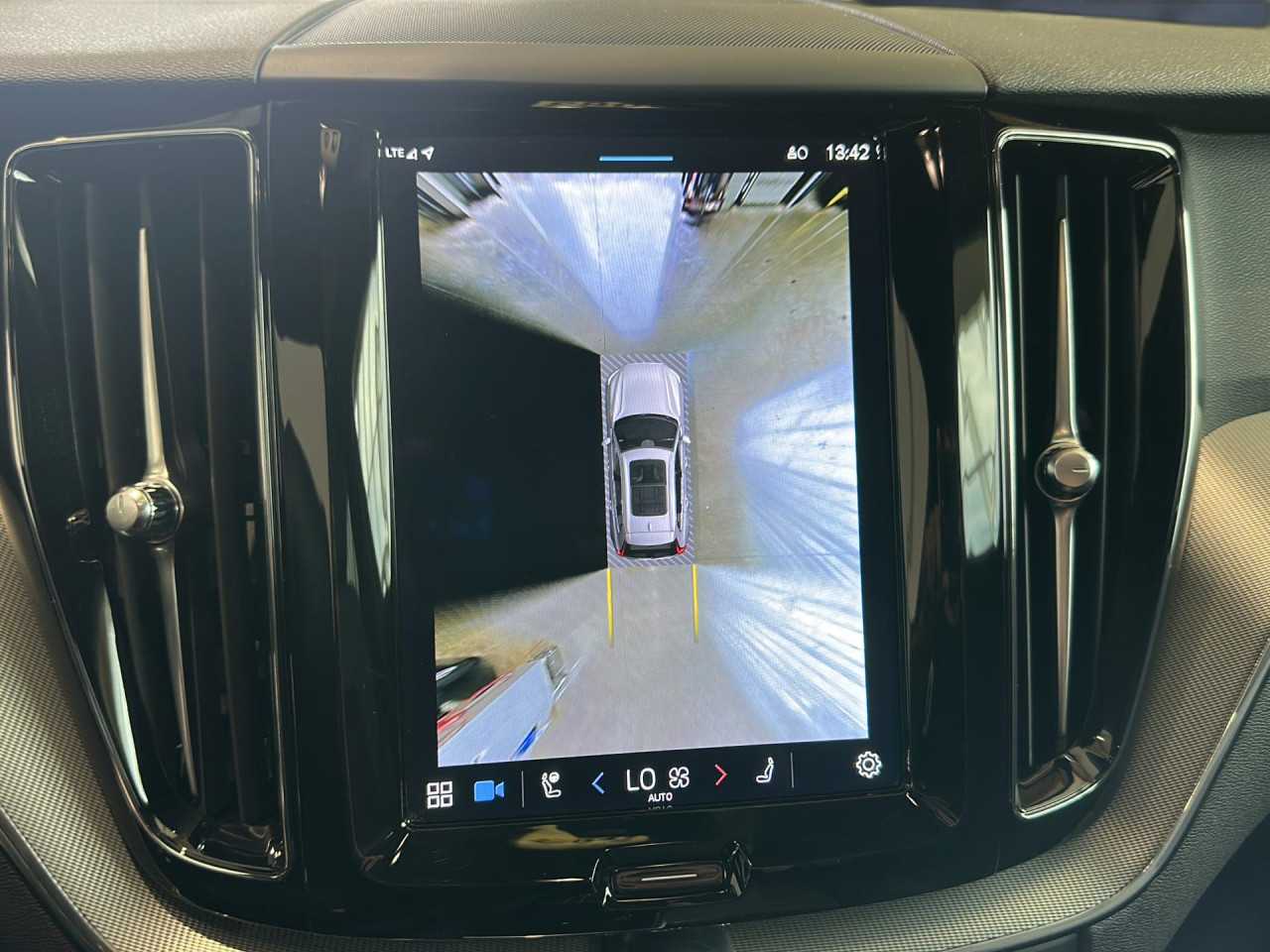 Volvo  XC60