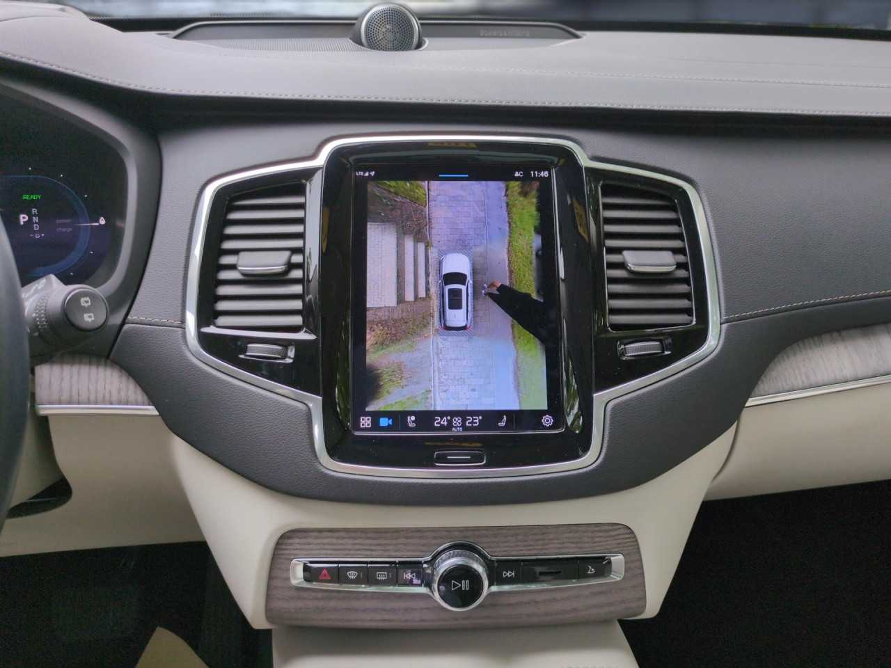 Volvo  XC90