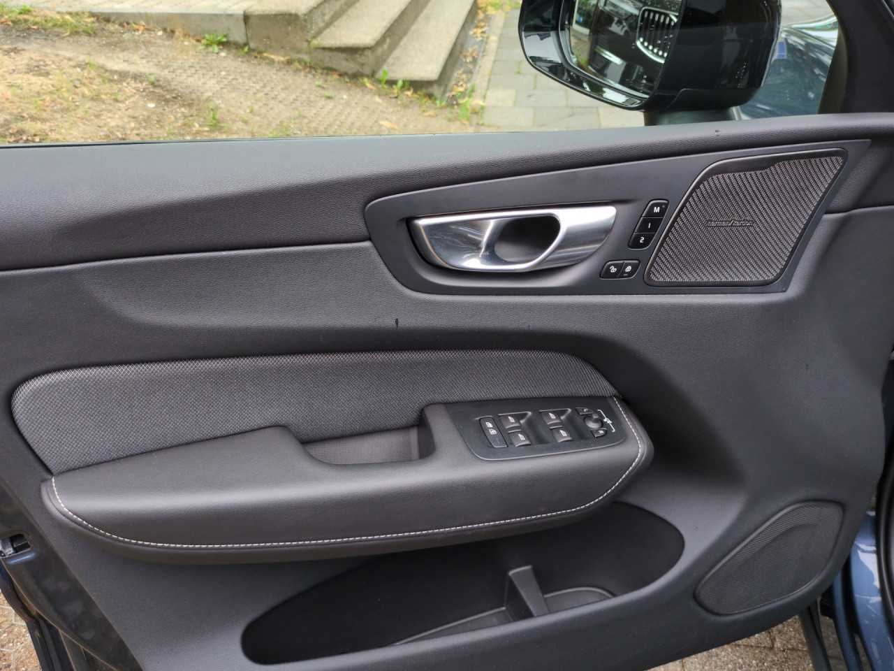 Volvo  XC60