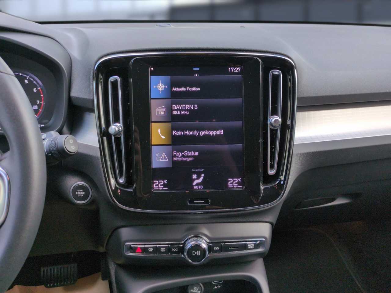 Volvo  XC40