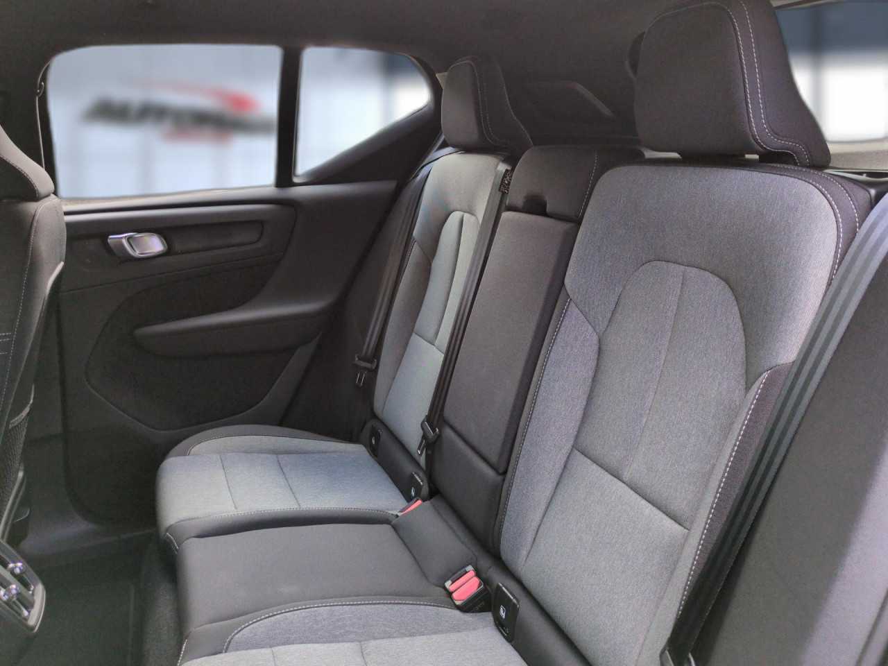 Volvo  XC40