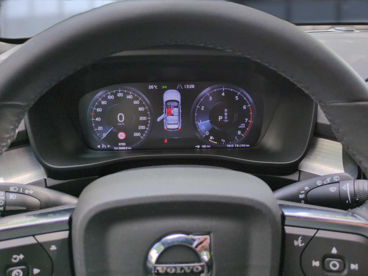 Volvo  XC40