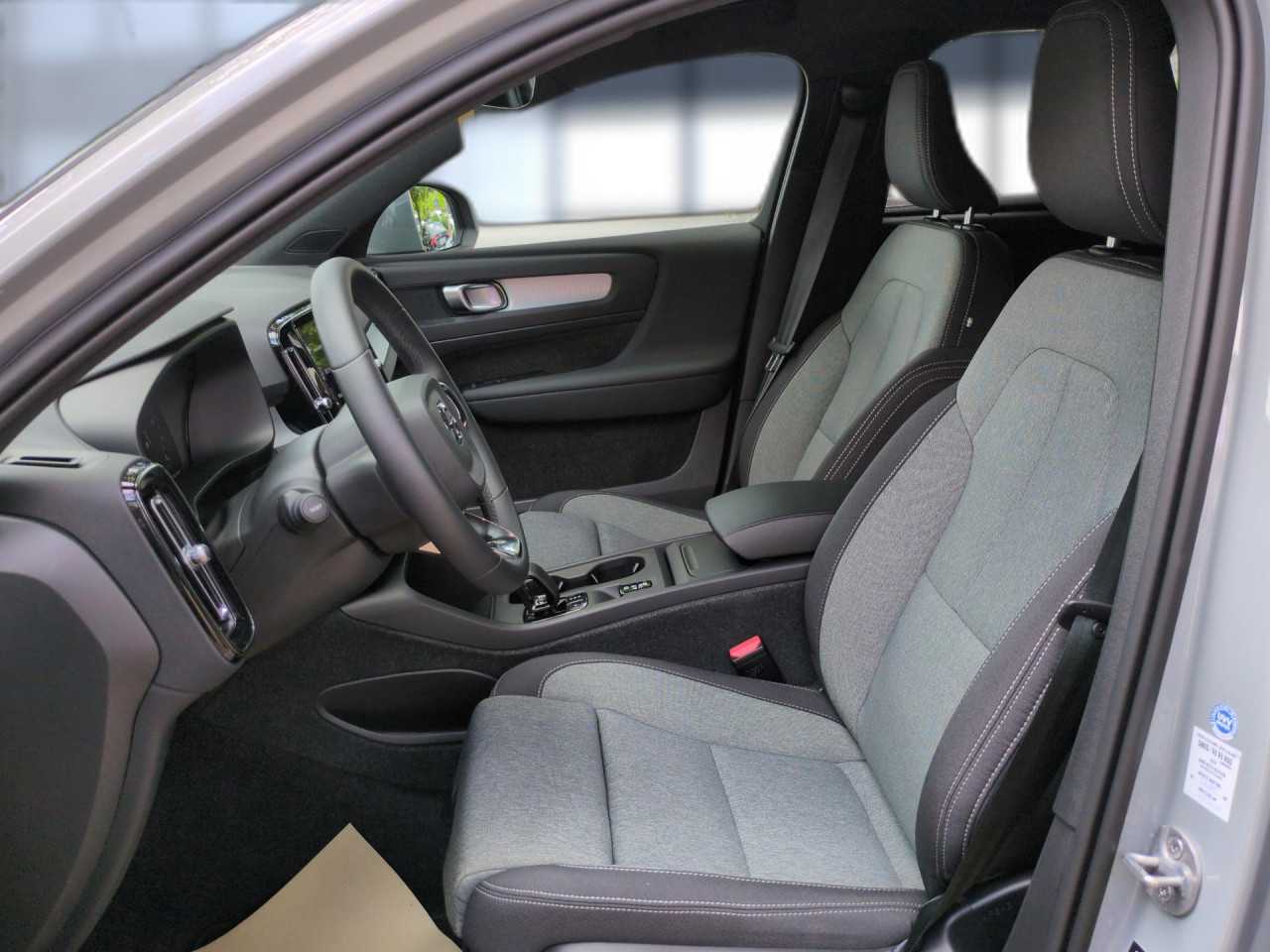 Volvo  XC40