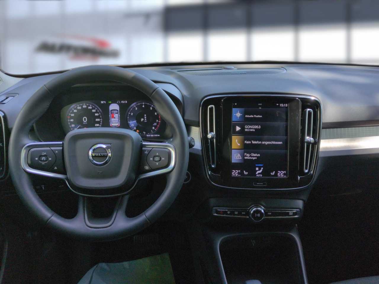 Volvo  XC40