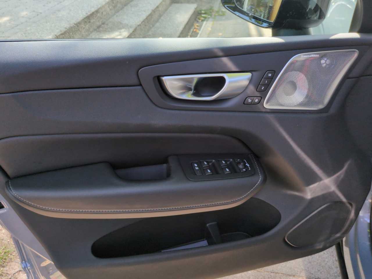 Volvo  XC60