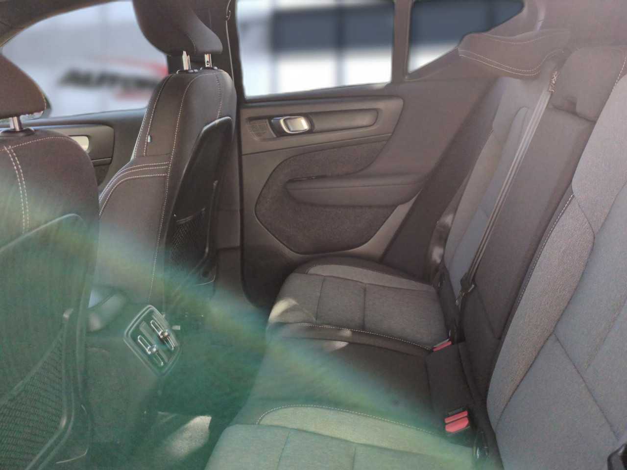 Volvo  XC40