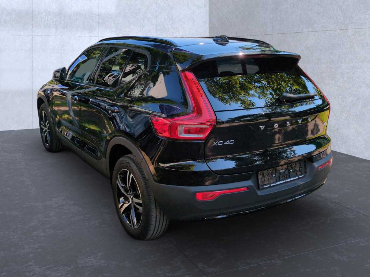 Volvo  XC40