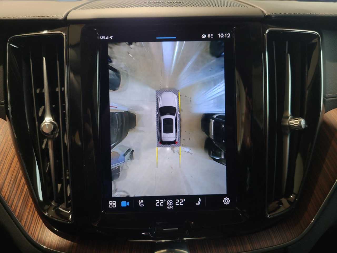 Volvo  XC60