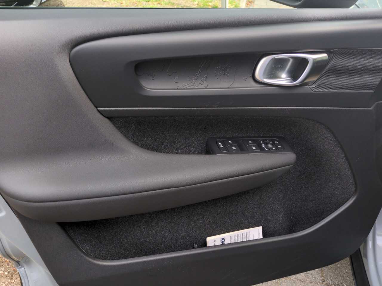 Volvo  XC40