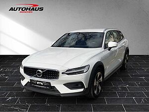 Volvo  V60 CC Pro AWD