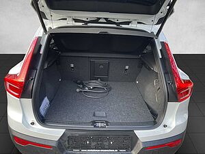 Volvo  XC 40 Ultimate Dark Recharge Plug-In Hybrid 2WD