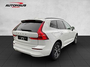 Volvo  XC 60 Momentum Pro 2WD