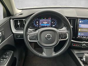 Volvo  XC 60 Momentum Pro 2WD