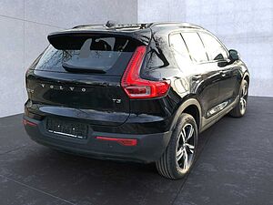 Volvo  XC40