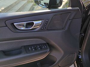 Volvo  XC60