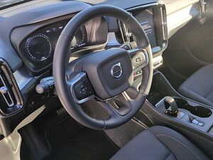 Volvo  XC40