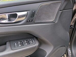 Volvo  XC60