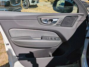 Volvo  XC60