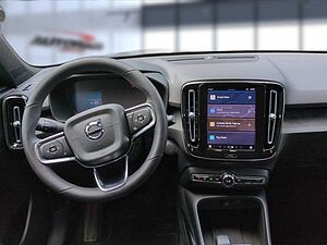 Volvo  XC40