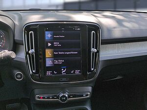 Volvo  XC40