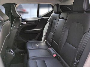 Volvo  XC40