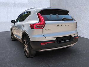 Volvo  XC40