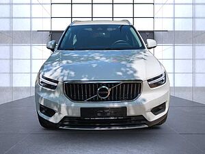 Volvo  XC40