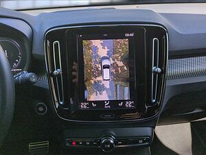 Volvo  XC40