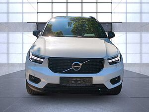 Volvo  XC40