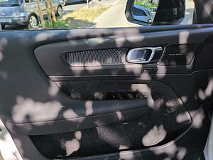 Volvo  XC40