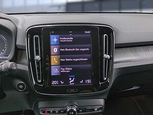 Volvo  XC40