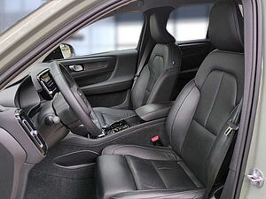 Volvo  XC40