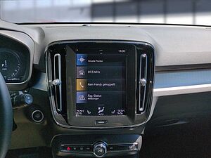 Volvo  XC40