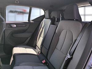 Volvo  XC40